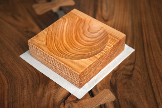 Decorative bowl made of ash wood 